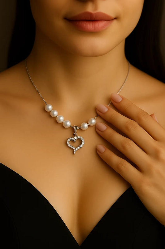Elegant Pearl Charm Heart Pendant Necklace